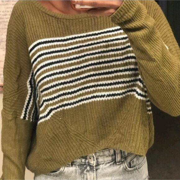 Urban Outfitters Green White Striped Oversized Preppy Streetwear Sweater Size S - Picture 2 of 12